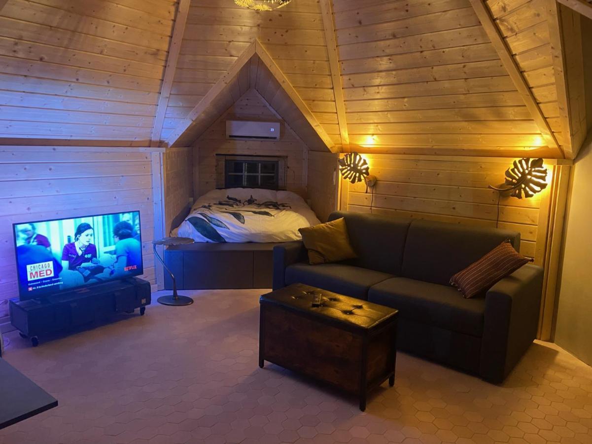 Luxe Finse Kota Met Jacuzzi En Saunabarrel De Zandhoef Eersel Bagian luar foto