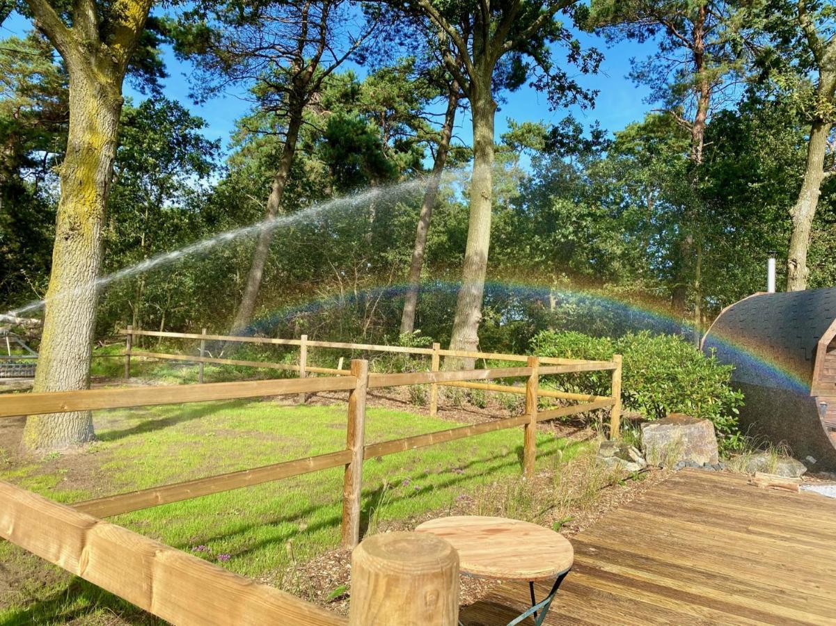 Luxe Finse Kota Met Jacuzzi En Saunabarrel De Zandhoef Villa Eersel Bagian luar foto